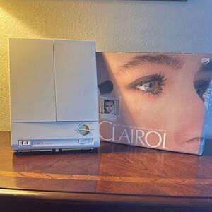 Clairol Vintage Lighted Tri-Fold Makeup Mirror with Original Box